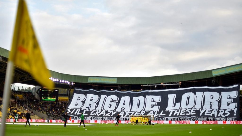 Football : "Ça n'a aucun sens", "le summum du ridicule"... Pourquoi le projet de dissolution de neuf groupes de supporters alarme les spécialistes