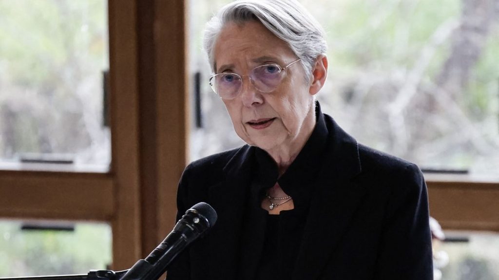 Affaire Bétharram : Elisabeth Borne rehausse le niveau de contrôle du privé sous contrat