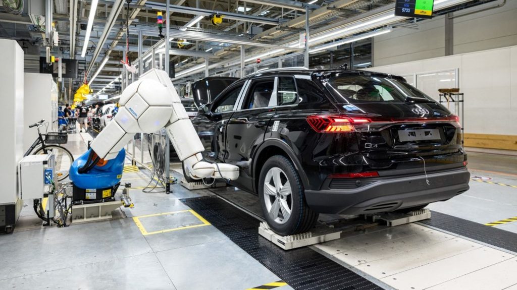 :
    le dernier publié



  



  


      

  

  
    
    Le constructeur automobile allemand Audi annonce la suppression de 7 500 emplois d’ici 2029

          L’annonce de la filiale de Volkswagen est une nouvelle illustration de la crise du secteur automobile un peu partout dans le monde.
    
    
          Diffusé le 18/03
                      
        2min