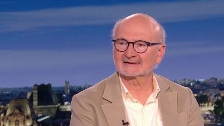 Condamnation de Boualem Sansal : "L'Algérie et les autorités algériennes sont en mesure de faire un acte d'humanité", réagit l'écrivain Éric Fottorino, membre du comité de soutien de l'auteur