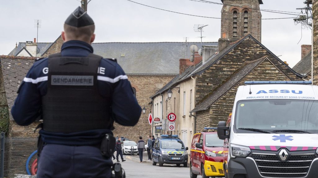 Une cellule psychologique dans une commune d'Ille-et-Vilaine après la mort d'un enfant de six ans tué chez lui, ses parents en garde à vue
