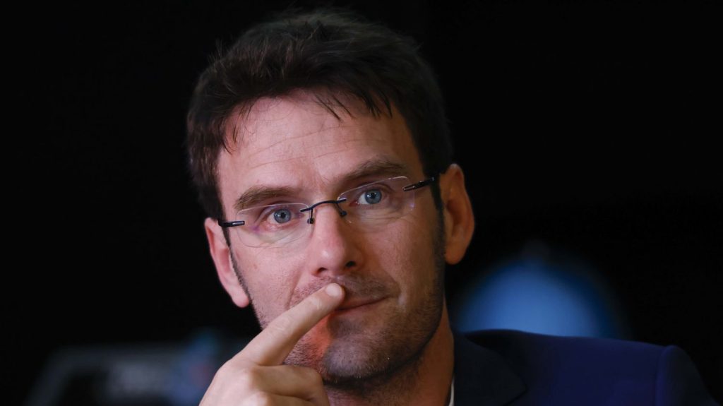 Congrès du PS : "Nous refusons toute alliance avec des partis ou des formations qui prôneraient des valeurs qui ne sont pas les nôtres", affirme le maire de Rouen Nicolas Mayer-Rossignol