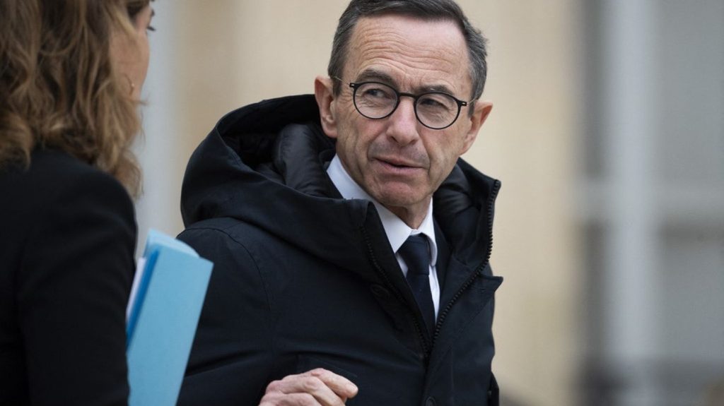 Crise diplomatique avec Alger : "Nous ne voulons pas la guerre avec l'Algérie, c'est l'Algérie qui nous agresse", affirme Bruno Retailleau