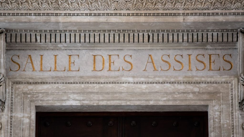 Un ex-gendarme condamné à 30 ans de réclusion criminelle pour avoir tué sa femme de 21 coups de couteau
