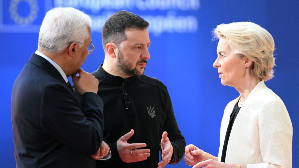 Confrontée au désengagement américain en Ukraine, l'Europe lance son vaste plan de réarmement face à la menace russe

          Alors que les États-Unis ont suspendu leur aide militaire à l'Ukraine, l'Union Européenne donne son feu vert au plan "réarmer l'Europe" qui vise à mobiliser 800 milliards d'euros pour renforcer les moyens de défense des États membres. Une annonce qui reste à traduire concrètement, sur fond d'intense activité diplomatique.