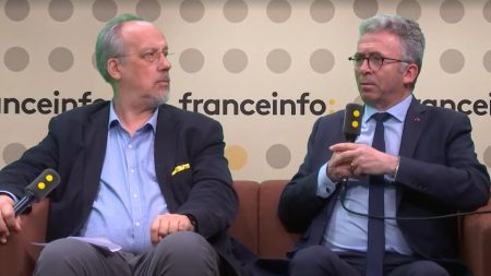 Guerre Ukraine : « Forces de réassurance » déployées après paix :
Vidéo
Guerre en Ukraine : "La force de réassurance, c'est mettre des soldats après la paix"