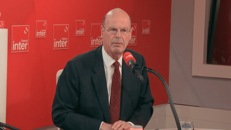 "Le Premier ministre animera le 15 avril une conférence des finances publiques", annonce le ministre de l'Économie Éric Lombard