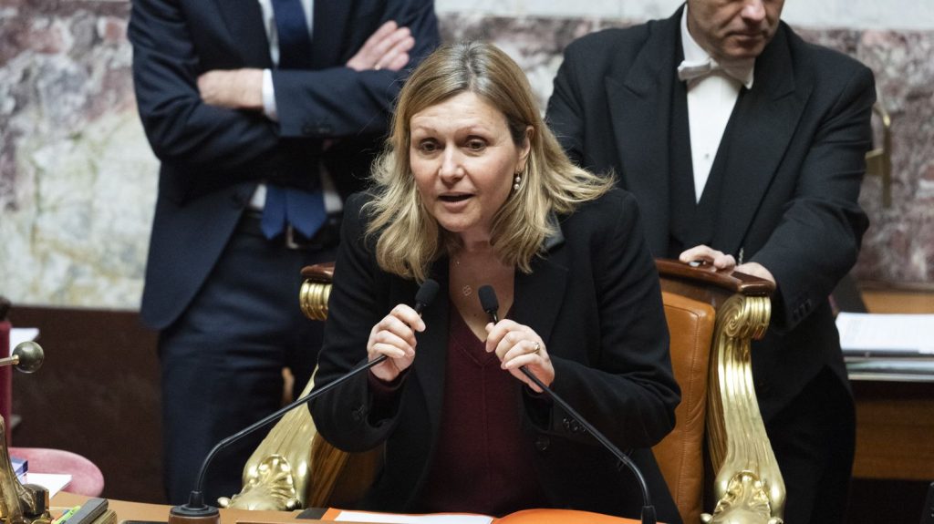 Législatives : Yaël Braun-Pivet se dit "réservée" sur l'urgence d'une réforme pour passer au scrutin proportionnel