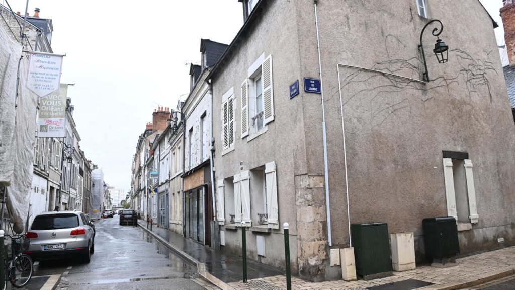 Les jeunes font face à un procès pour attaque présumée contre le rabbin à Orléans