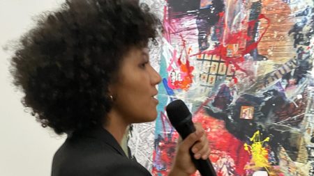 L'exposition `` Paris Noir '' présente le travail fait en capital français par des artistes noirs