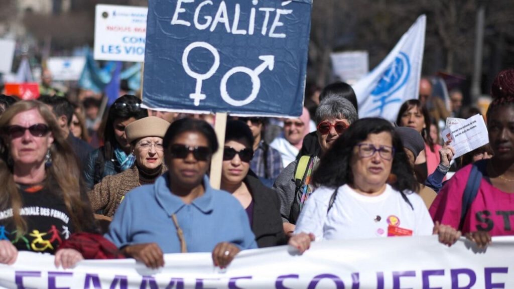 Mauvais financement et mesures faibles «enterre» l'égalité des sexes en France avertit Oxfam