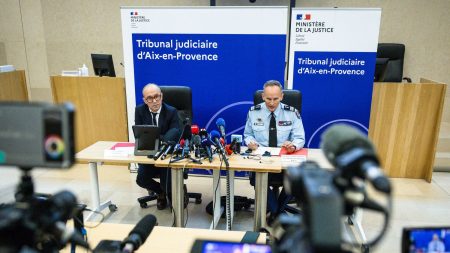 Mort du petit Émile :  quelles suites possibles pour l’enquête ?
          Les enquêteurs privilégient désormais la piste criminelle, c'est ce qui ressort après la conférence de presse, jeudi, du procureur de la République d'Aix-en-Provence.