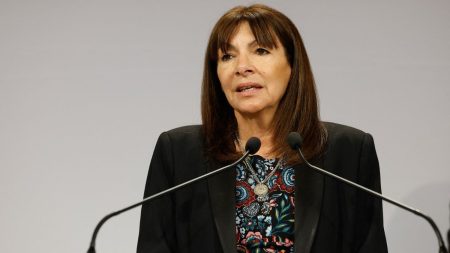 Municipales à Paris : Hidalgo refuse de soutenir Grégoire après primaire socialiste Municipales à Paris : Anne Hidalgo ne soutiendra pas Emmanuel Grégoire s'il gagne la primaire socialiste