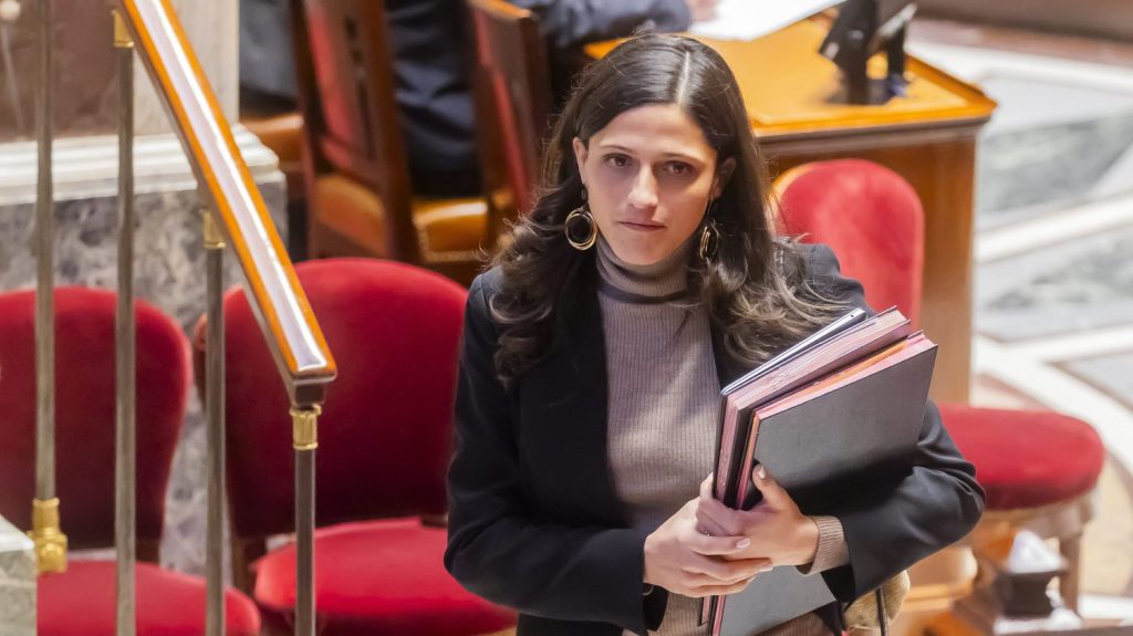 Narcotrafic : "Attention aux effets d'annonce, surtout s'il peuvent mettre à mal l'État de droit", prévient la députée Renaissance Éléonore Caroit