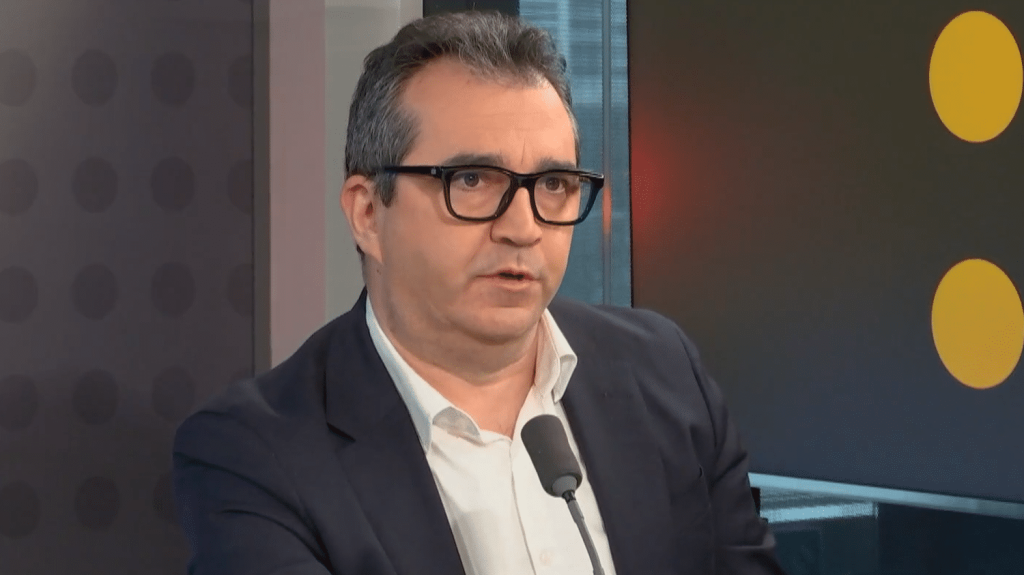 :
    le dernier publié



  



  


      

  

  
    
    Transition : "Les parkings souterrains peuvent, moyennant adaptation, accueillir de nouvelles activités", assure Sébastien Fraisse, président du directoire d'Indigo

          Sébastien Fraisse, président du directoire du groupe Indigo, qui gère 1,7 million places de stationnement dans le monde et 650 parkings en France, explique comment l'entreprise adapte et transforme ses surfaces à l'urbanité d'aujourd'hui.
    
    
          Diffusé le 28/03
                      
        11min