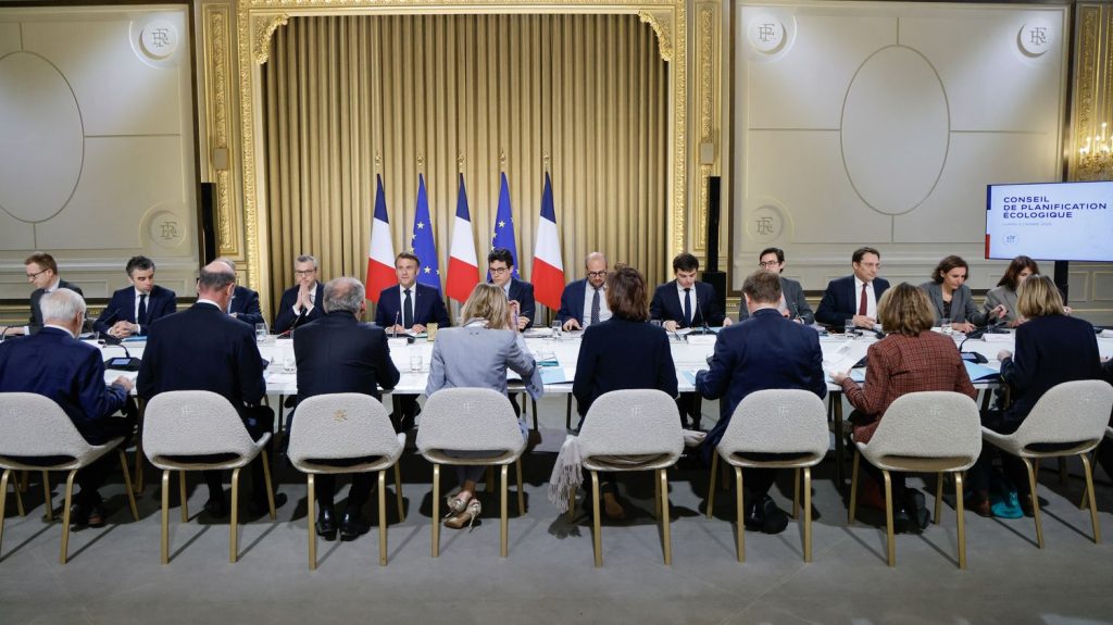 Passoires thermiques, "leasing social"... Ce que prévoit le gouvernement pour relancer la planification écologique