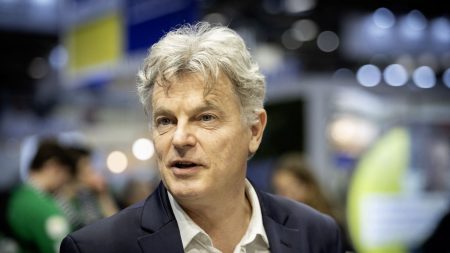 Le racisme antiblanc, "bien sûr qu'il existe", affirme le communiste Fabien Roussel