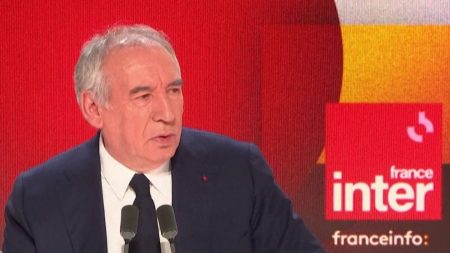 Réforme des retraites : Bayrou rejette retour de l’âge de départ à 62 ans Réforme des retraites : François Bayrou écarte un retour de l'âge de départ à 62 ans