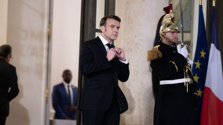 :
    Reportage




  



  


  
  "Je vous remercie d'avoir lu mes pauvres mots" : dans le courrier adressé à Emmanuel Macron, des requêtes et une inquiétude grandissante