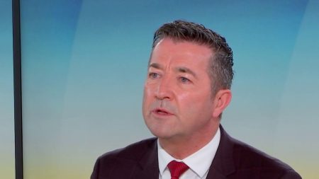 Retraites : "Qu'on arrête d'être 'faux-cul première langue', ça ne date pas d'aujourd'hui l'idée de reculer l'âge de la retraite", réagit Karl Olive, député EPR des Yvelines