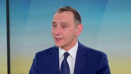 Retraites : "Une fois encore, on a menti aux électeurs, nous en tirerons évidemment les conclusions", réagit Laurent Jacobelli, député RN de Moselle