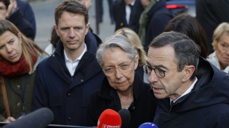 Rixes mortelles près des écoles : Bruno Retailleau et Elisabeth Borne promettent "plus de dissuasion et de sanctions"
