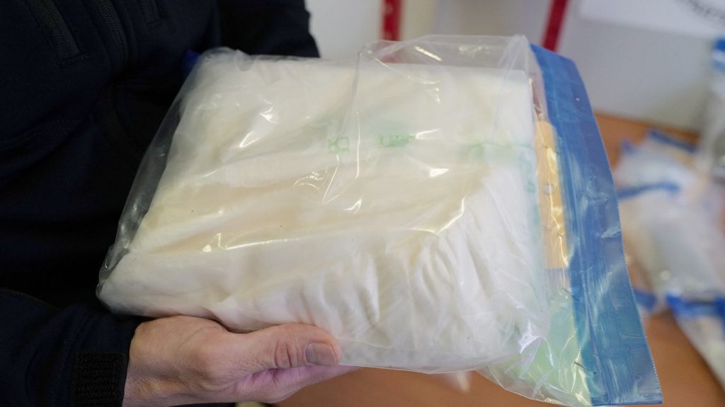 Narcotrafic : plus de six tonnes de cocaïne saisies par la marine française sur un navire de pêche dans le golfe de Guinée