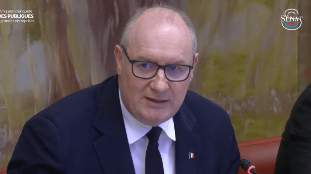 Aides publiques aux entreprises : les représentants de Sanofi mis sous pression lors d'une audition tendue au Sénat