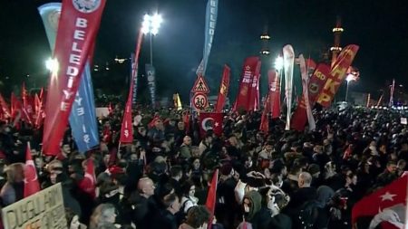 Manifestations en Turquie : plus d'un millier d'arrestations dont une dizaine de journalistes