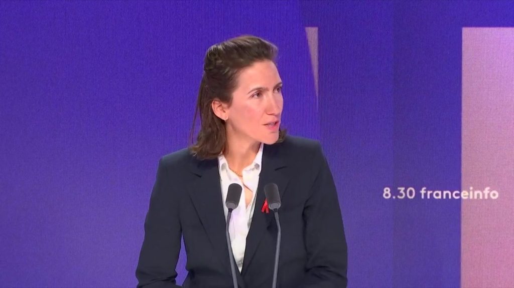 UE : l'eurodéputée Valérie Hayer appelle à "retirer le droit de vote" du Premier ministre hongrois Viktor Orban, opposé au soutien à l'Ukraine