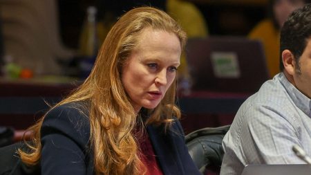 Violences scolaires : contrôles de la commission d’enquête en Nouvelle-Aquitaine pendant 3 jours Violences dans les établissements scolaires : les co-rapporteurs de la commission d'enquête vont effectuer des contrôles en Nouvelle-Aquitaine pendant trois jours