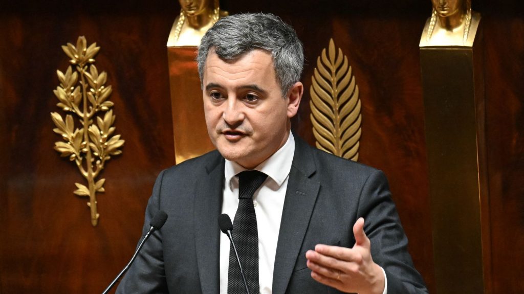 Port du voile dans le sport : "On ne peut pas rester dans un gouvernement qui cède sur ces questions-là", menace Gérald Darmanin