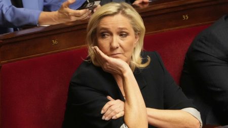 La marine «politiquement morte» Le Pen a-t-elle toujours un chemin vers le pouvoir?