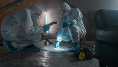 :
    le dernier publié



  



  


      

  

  
    
    Scène de crime : bientôt les suspects pourront être confondus instantanément

          Plus besoin de prendre des échantillons et de les envoyer au labo pour analyse : des "experts" ont mis au point une méthode pour faire ressortir les restes de poudre sur un individu ou sur des objets avec des lunettes spéciales.
    
    

      
              
          Diffusé le 25/04
                      
            



  

  
  
    
        2min