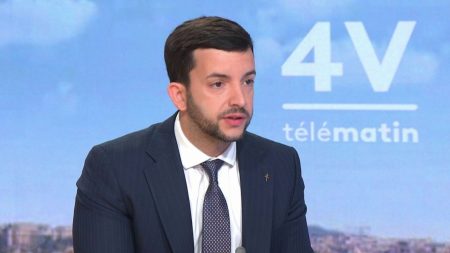 Crise avec l'Algérie : le régime algérien a besoin "d'humilier la France", estime le député RN Jean-Philippe Tanguy