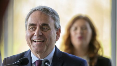 ArcelorMittal supprime 636 postes en France : Xavier Bertrand "exige qu'il y ait une table ronde avec toutes les parties prenantes"