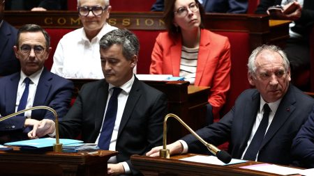 Attaque contre des prisons : François Bayrou se rendra mercredi dans l'Isère avec Gérald Darmanin et Bruno Retailleau