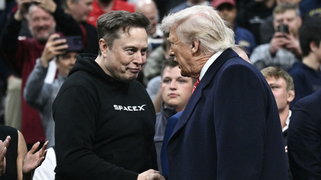 :
    le dernier publié



  



  


      

  

  
    
    Incertitude sur l'avenir d'Elon Musk à la Maison Blanche

          La rumeur enfle autour du sort politique de l'homme le plus riche du monde, propulsé par Donald Trump à la tête du DOGE, le département de l'efficacité gouvernementale. L'aventure politique d'Elon Musk touche-t-elle déjà à sa fin ?
    
    
          Diffusé le 03/04
                      
        4min