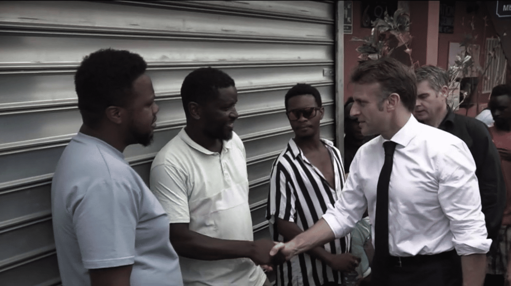 Emmanuel Macron entame une tournée dans l’océan Indien