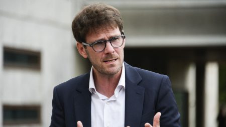 Congrès du Parti socialiste : trois courants opposés à Olivier Faure annoncent leur fusion