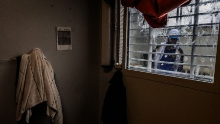Immigration : des associations craignent d'être évincées des centres de rétention administrative