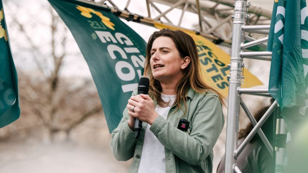 La France insoumise et les Écologistes appellent à un rassemblement contre l'extrême droite dimanche, à Paris