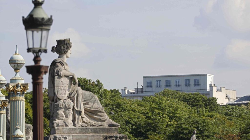 La France nous fait exploser l'ambassade des lettres anti-diversité