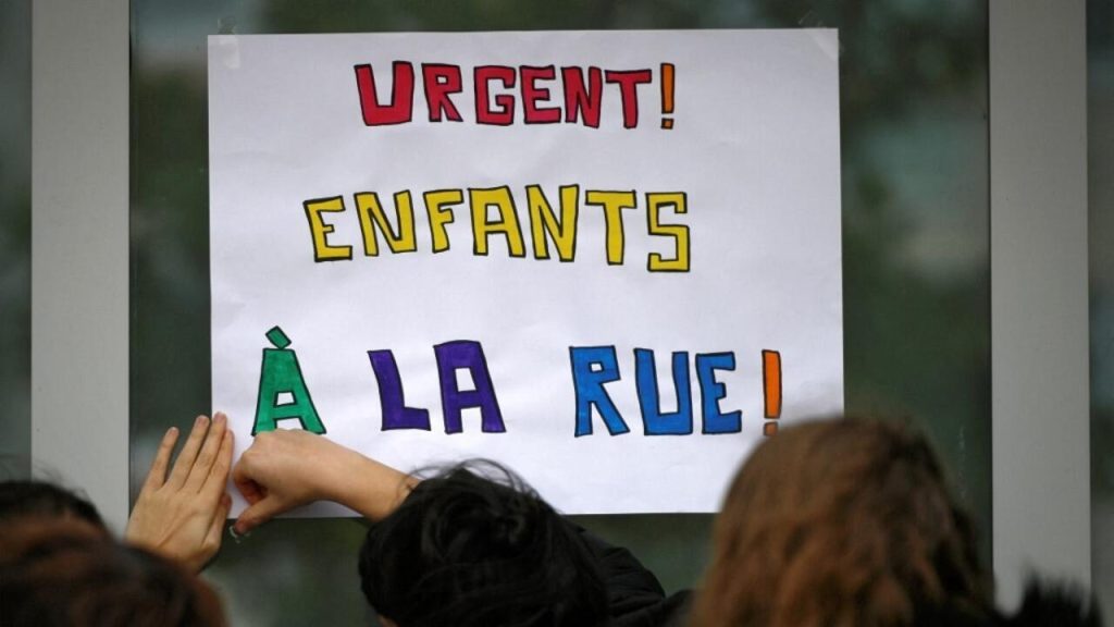 La fin de la «trêve» de la France, les défenseurs avertissent les expulsions record