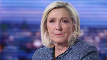 Le chef de l'interrogatoire Le Pen se bat pour un avenir politique après condamnation pour détournement de fonds