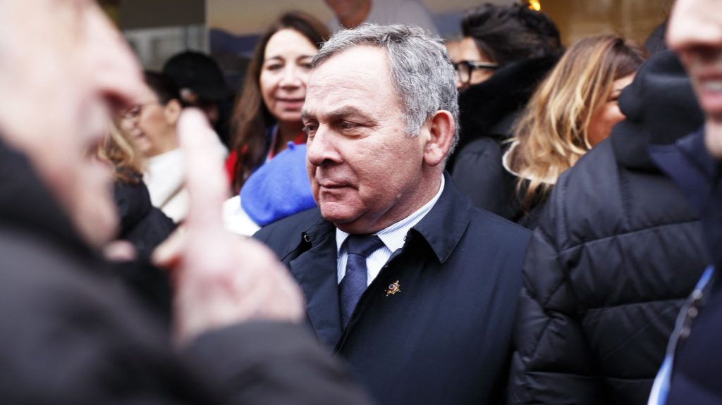 Le sénateur LR de Paris Francis Szpiner visé par des investigations pour corruption