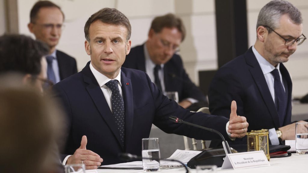 Les leaders de l'industrie français soutiennent l'appel de Macron pour geler les investissements américains