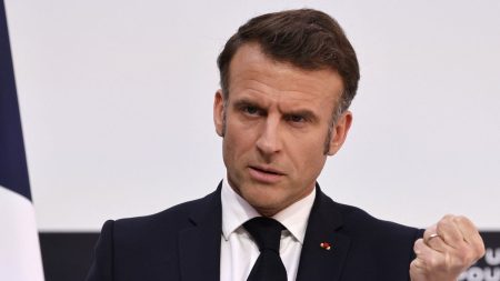 Guerre en Ukraine : Emmanuel Macron appelle à des "actions fortes" si la Russie continue à "refuser la paix"