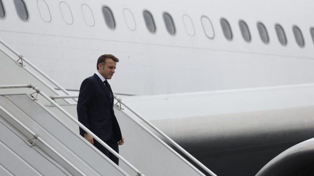 Emmanuel Macron va se rendre lundi à Mayotte, La Réunion, Madagascar et l'île Maurice