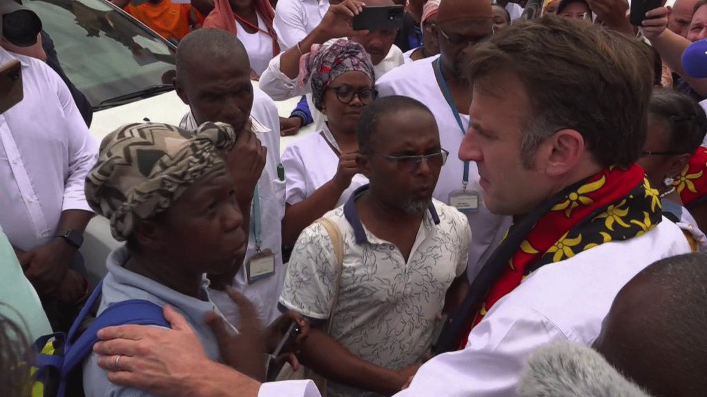 Mayotte : Emmanuel Macron présent sur place pour la “refondation” de l’îl
